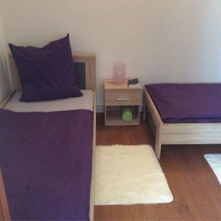 gemuetliche unterkunft bei prag Smecno Exterior foto