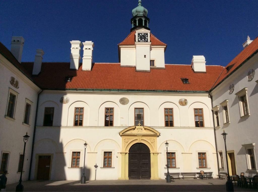 gemuetliche unterkunft bei prag Smecno Exterior foto